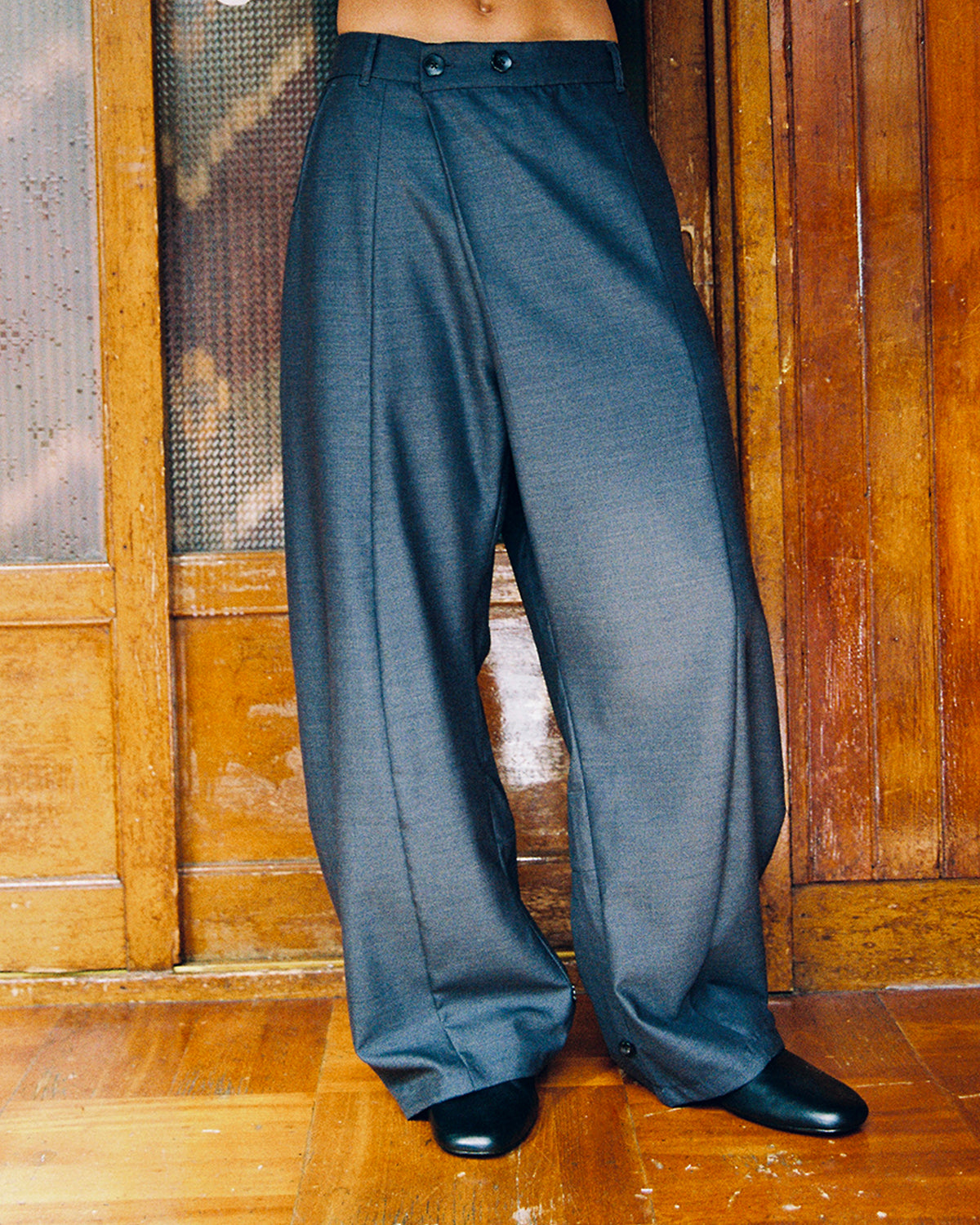 CHARCOAL PLEATED HANBOK SLACKS