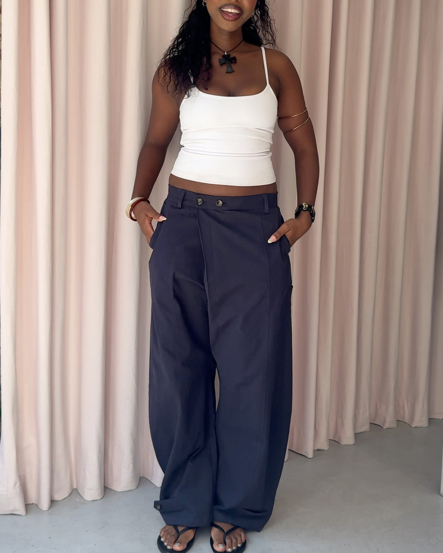 BLACK HANBOK BALLOON PANTS — size M