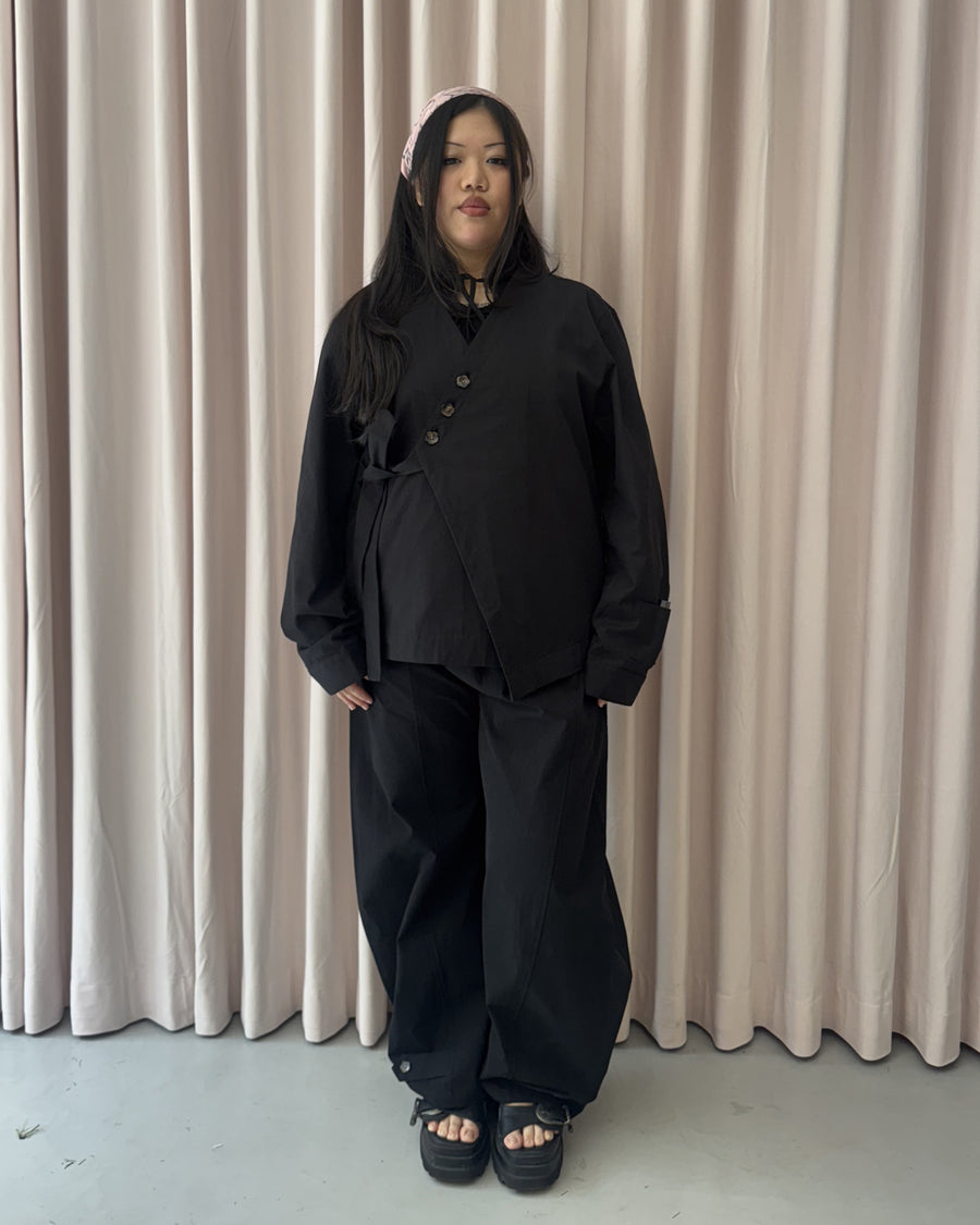 BLACK HANBOK BALLOON PANTS — size L