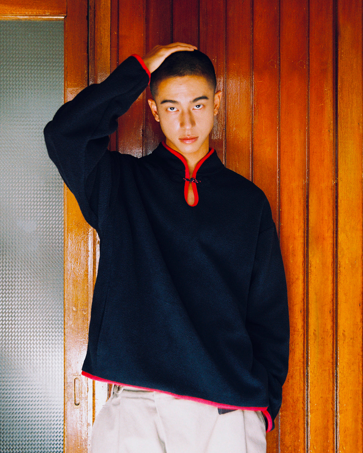 Tロゴ ハイネックジャージ ネイビー/レッド NAVY TEARDROP KNOT FLEECE – Sundae School