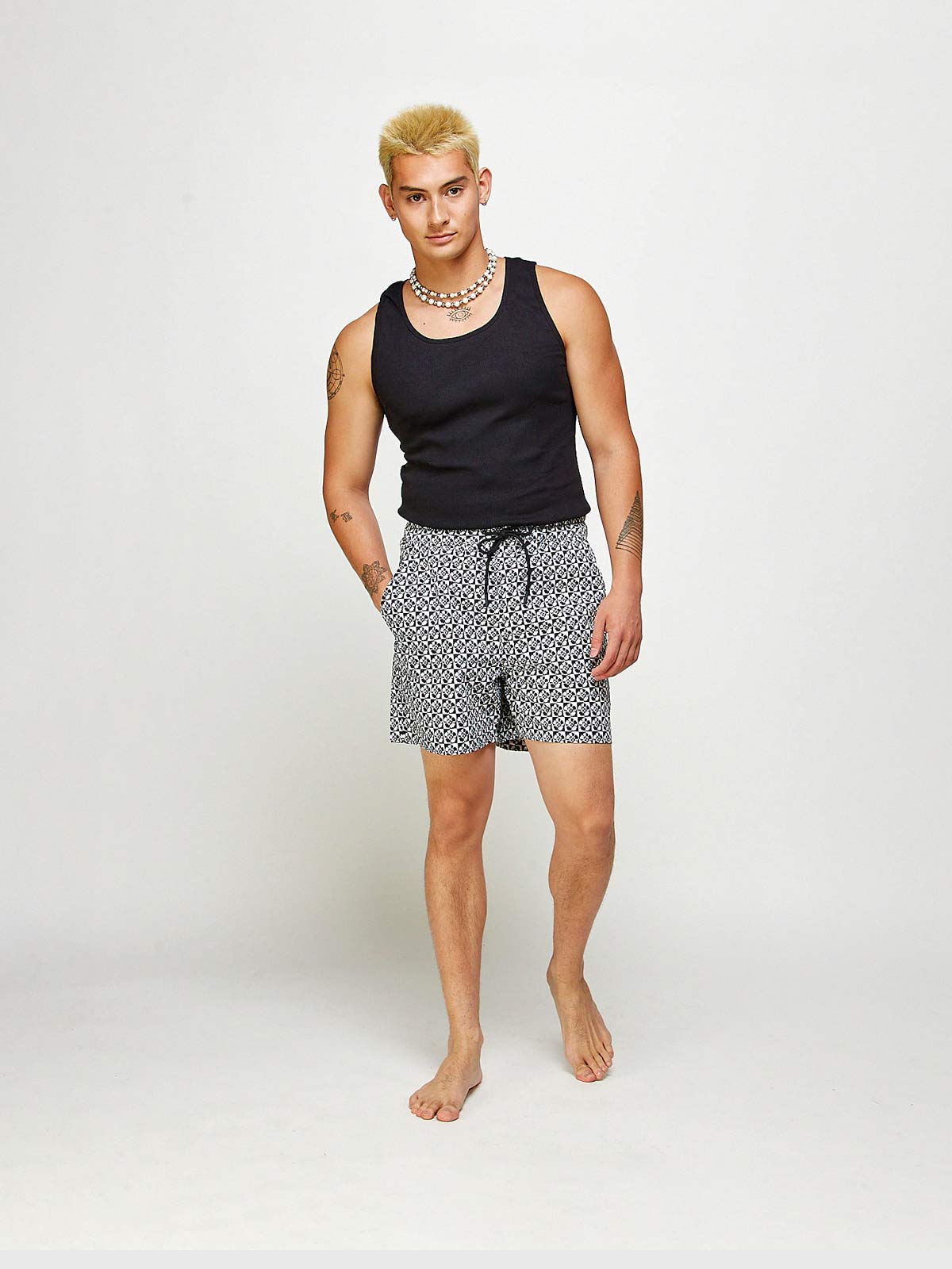 安心発送】 saintmxxxxxx Swimming Shorts 黒 XL ショートパンツ